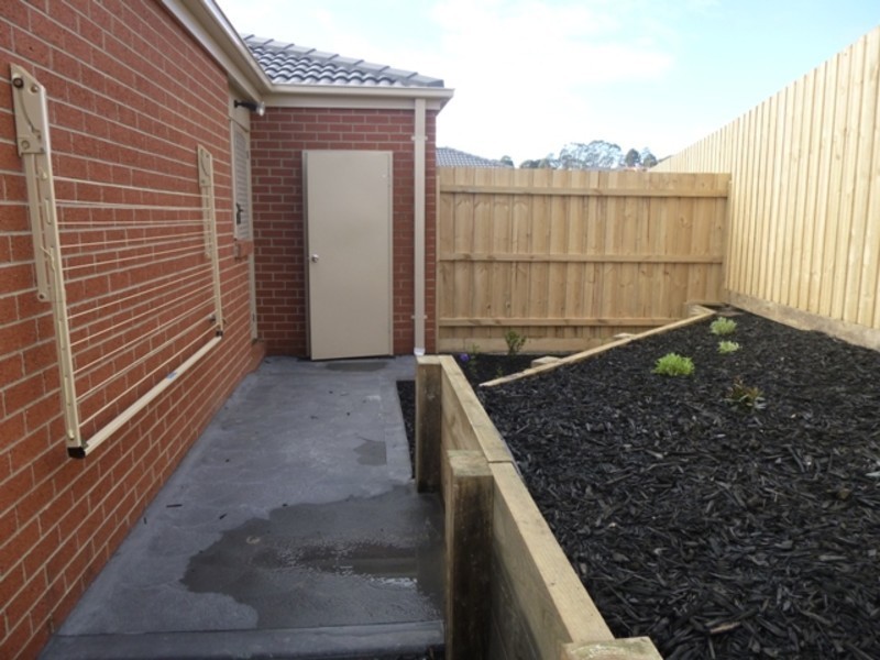 3/14 Shakespeare Court, Drouin VIC 3818