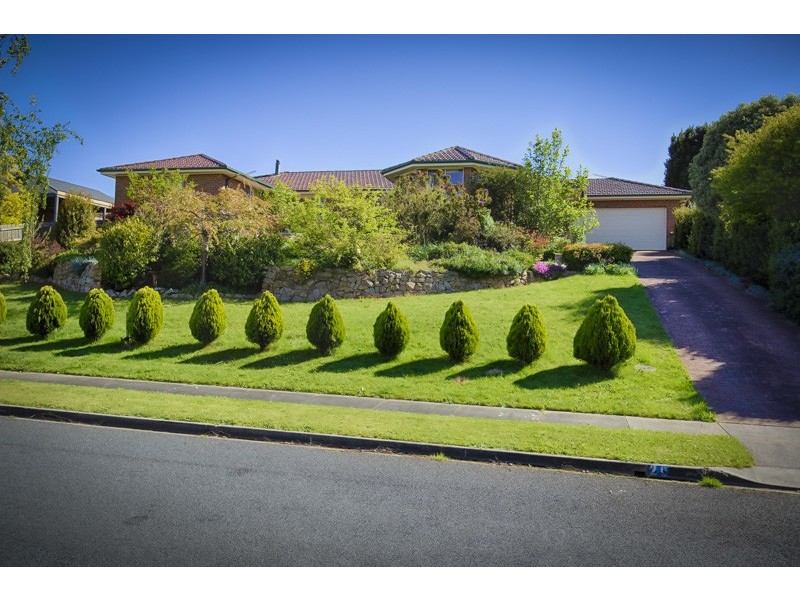 26 Burtonwood Court, Neerim South VIC 3831