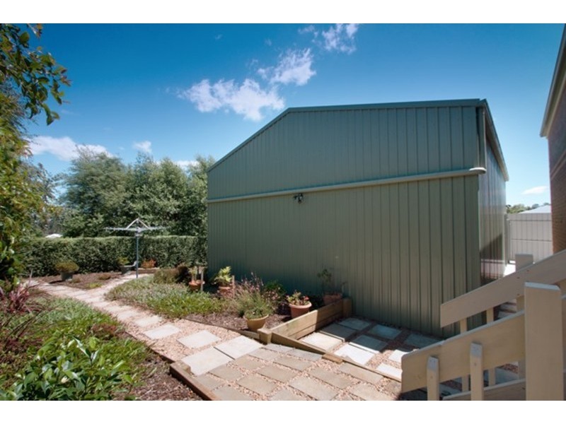 3 Emma Close, Drouin VIC 3818