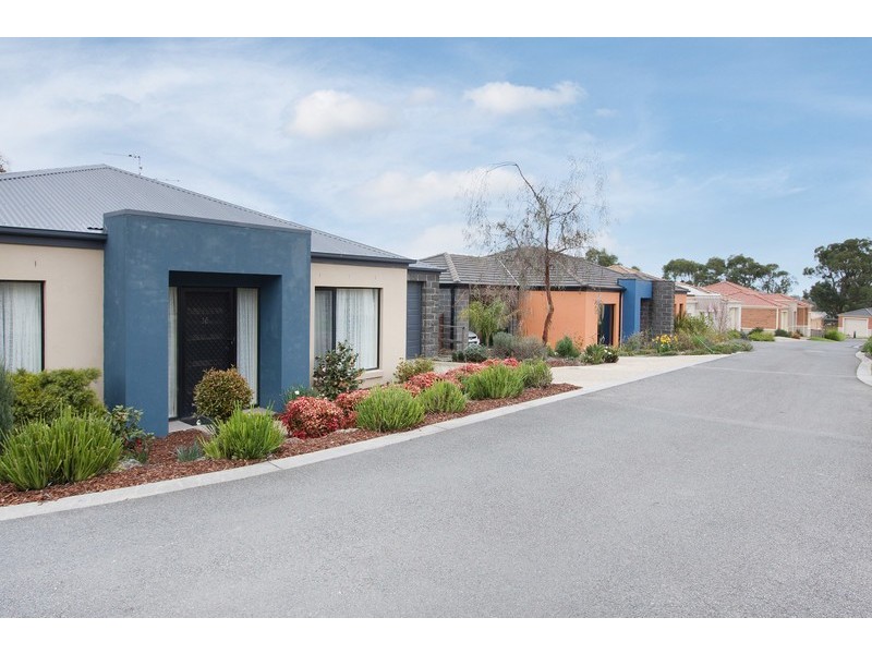 27 Jefferson Road, Garfield VIC 3814