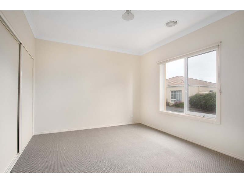 27 Jefferson Road, Garfield VIC 3814