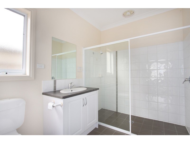 27 Jefferson Road, Garfield VIC 3814