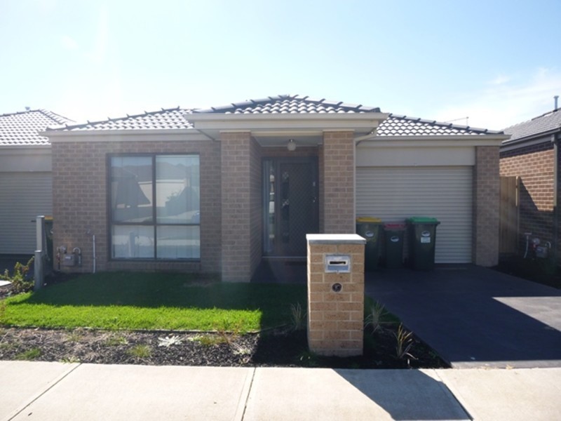 21 Shakespeare Court, Drouin VIC 3818