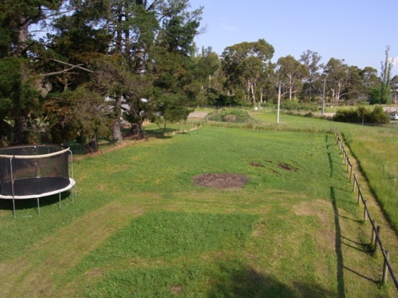 24 Longwarry-Drouin Road, Longwarry VIC 3816