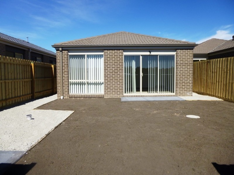 17 Shakespeare Court, Drouin VIC 3818