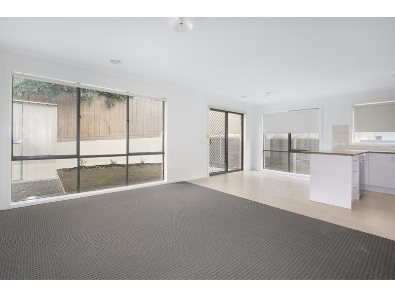 Unit 2, 16 Gerrard Street, Drouin VIC 3818