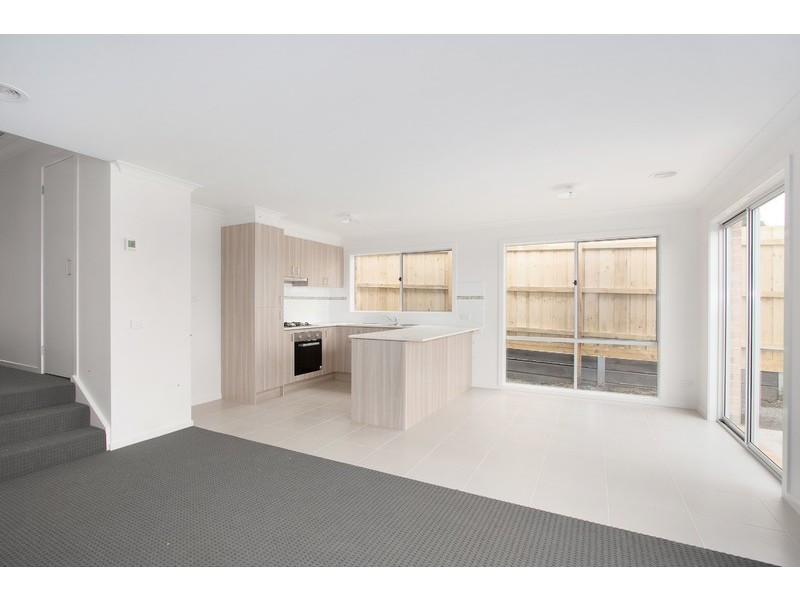 Unit 2, 16 Gerrard Street, Drouin VIC 3818