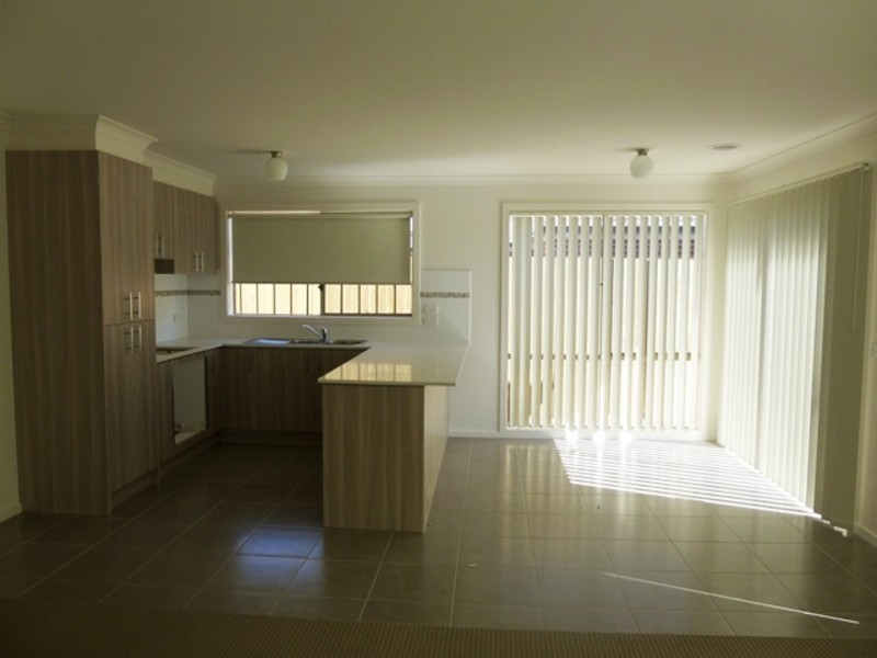 19 Shakespeare Court, Drouin VIC 3818