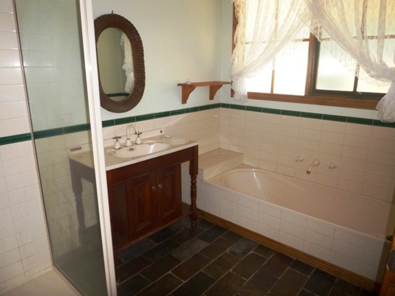 16 Thomas Court, Warragul VIC 3820