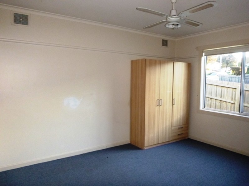 19 Victoria Street, Drouin VIC 3818