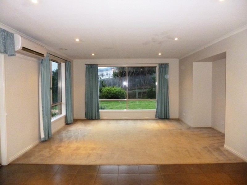 6 Toorongo Street, Drouin VIC 3818