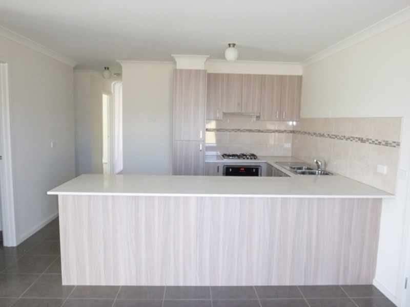 15/9 Shakespeare Court, Drouin VIC 3818