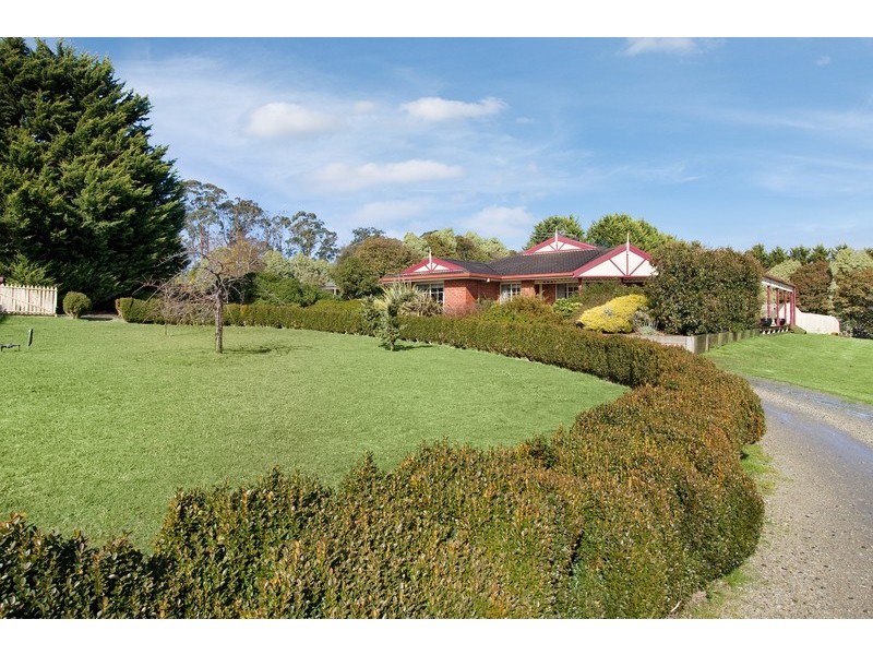 8 Ablett Court, Drouin VIC 3818