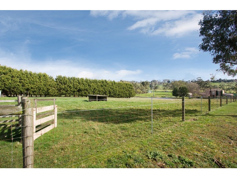 8 Ablett Court, Drouin VIC 3818