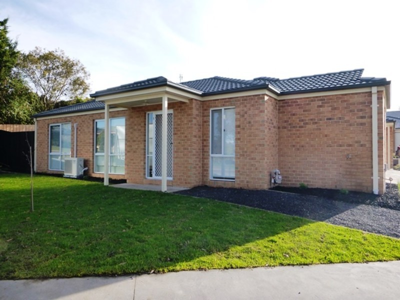 1/16 Gerrard Street, Drouin VIC 3818