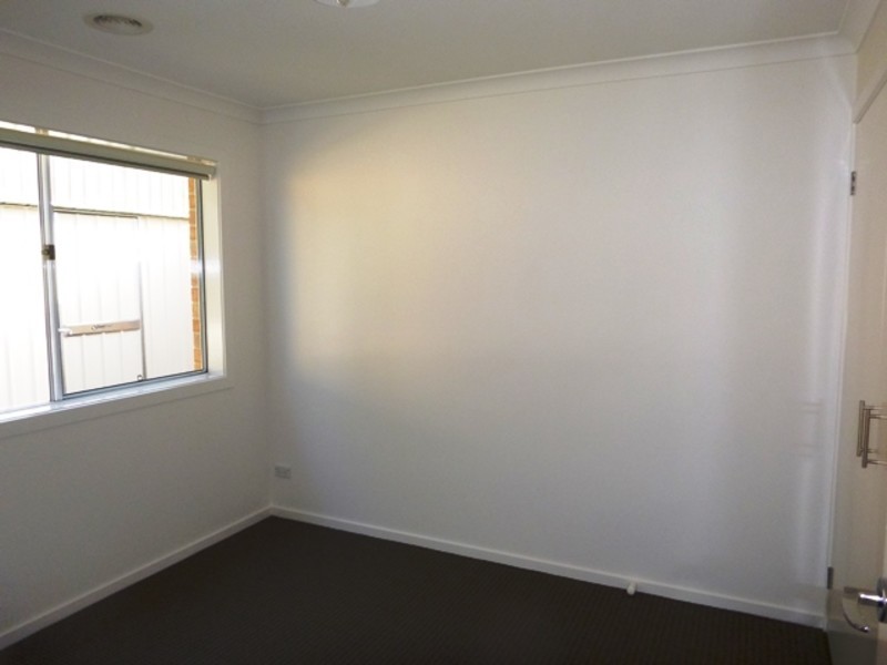 1/16 Gerrard Street, Drouin VIC 3818