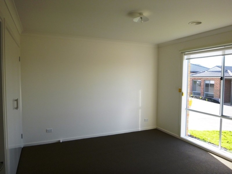 1/16 Gerrard Street, Drouin VIC 3818