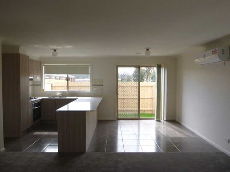 31 Shakespeare Court, Drouin VIC 3818