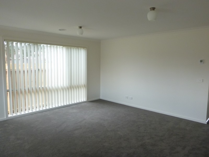 31 Shakespeare Court, Drouin VIC 3818
