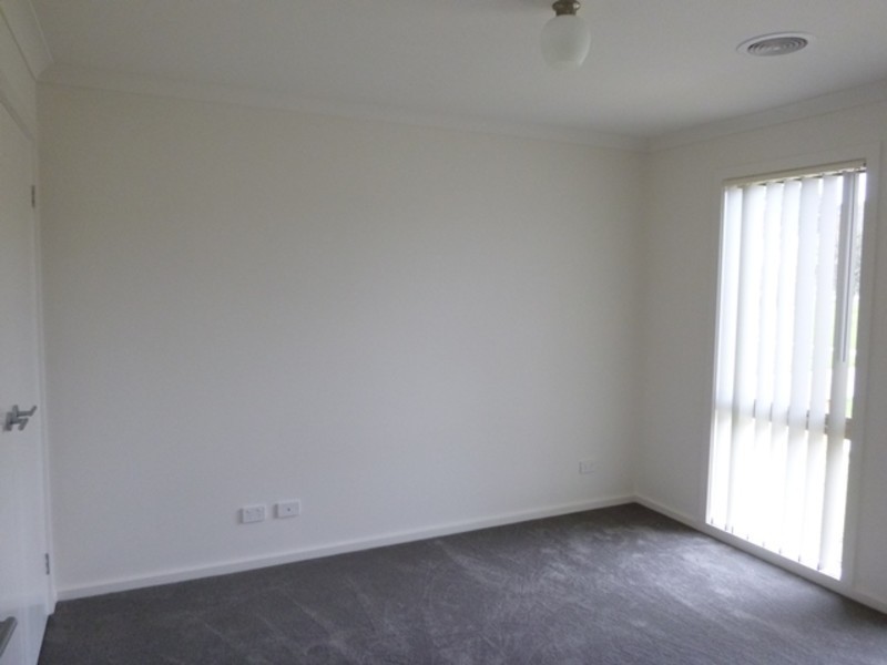 31 Shakespeare Court, Drouin VIC 3818