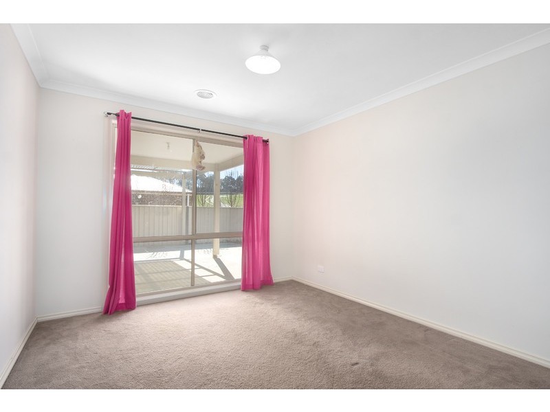 5 Mineral Court, Drouin VIC 3818