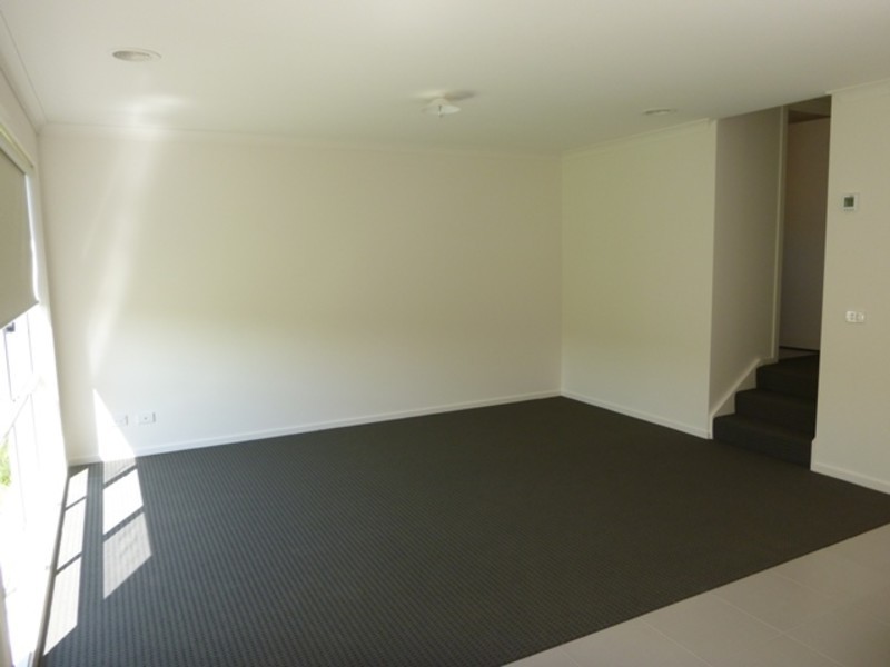 6 Telford Circuit, Drouin VIC 3818