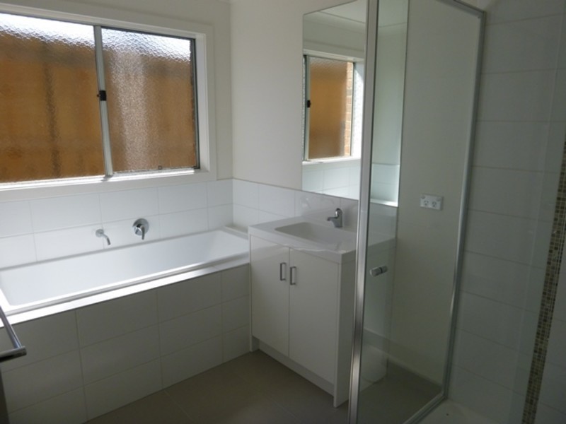 6 Telford Circuit, Drouin VIC 3818