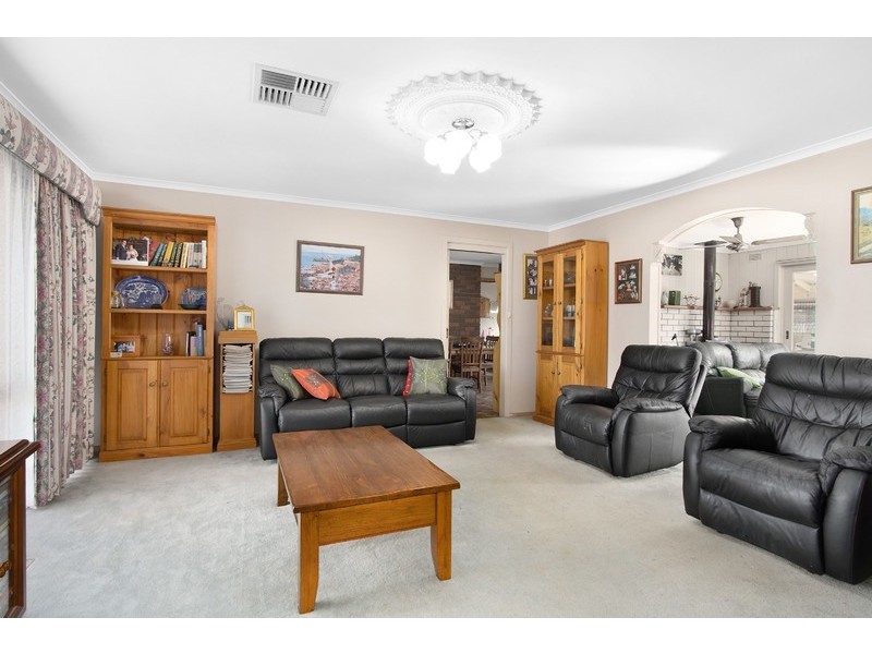 12 Jolley Road, Bunyip VIC 3815