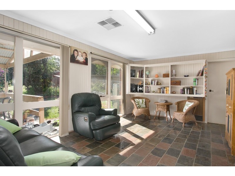 12 Jolley Road, Bunyip VIC 3815