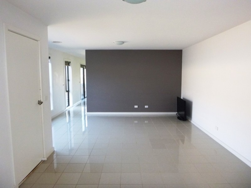 2 Wordsworth Court, Drouin VIC 3818