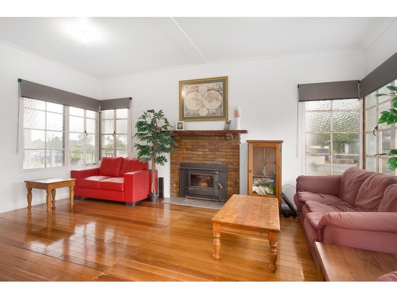 21 Kraft Crescent, Drouin VIC 3818