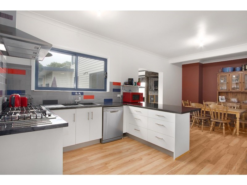 21 Kraft Crescent, Drouin VIC 3818