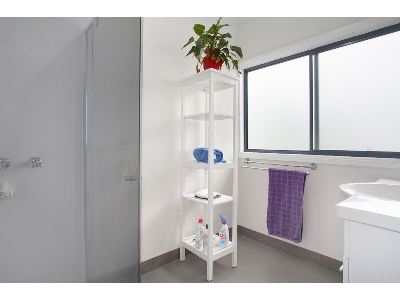 21 Kraft Crescent, Drouin VIC 3818