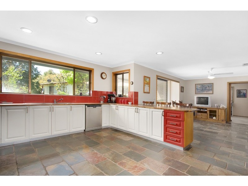 9 Waddell Road, Drouin VIC 3818