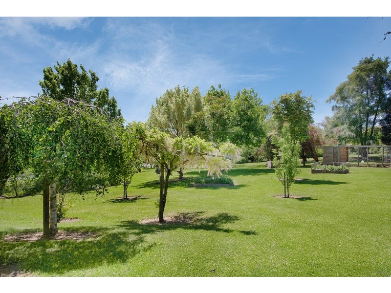 9 Waddell Road, Drouin VIC 3818