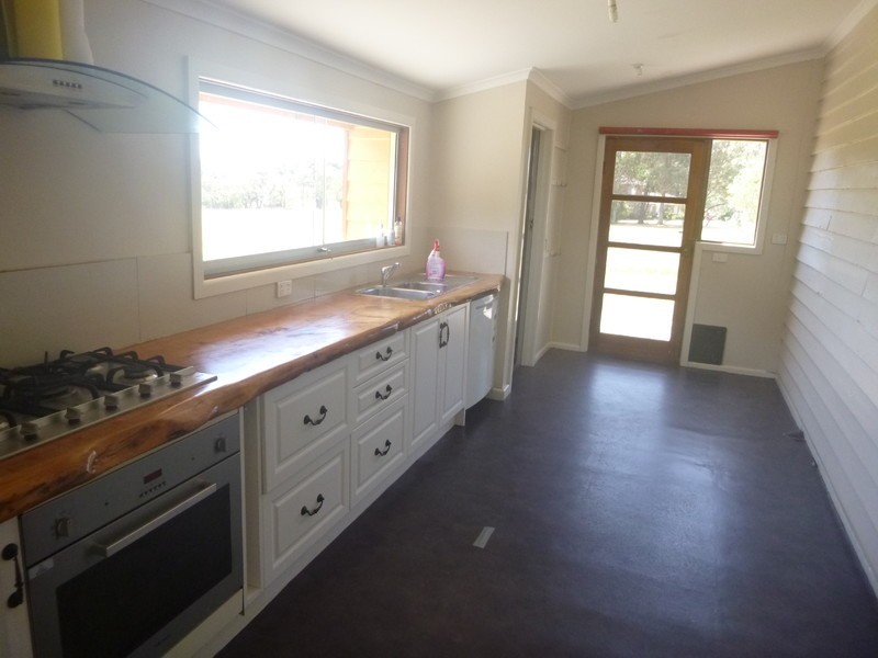 39 Wattletree Road, Bunyip VIC 3815