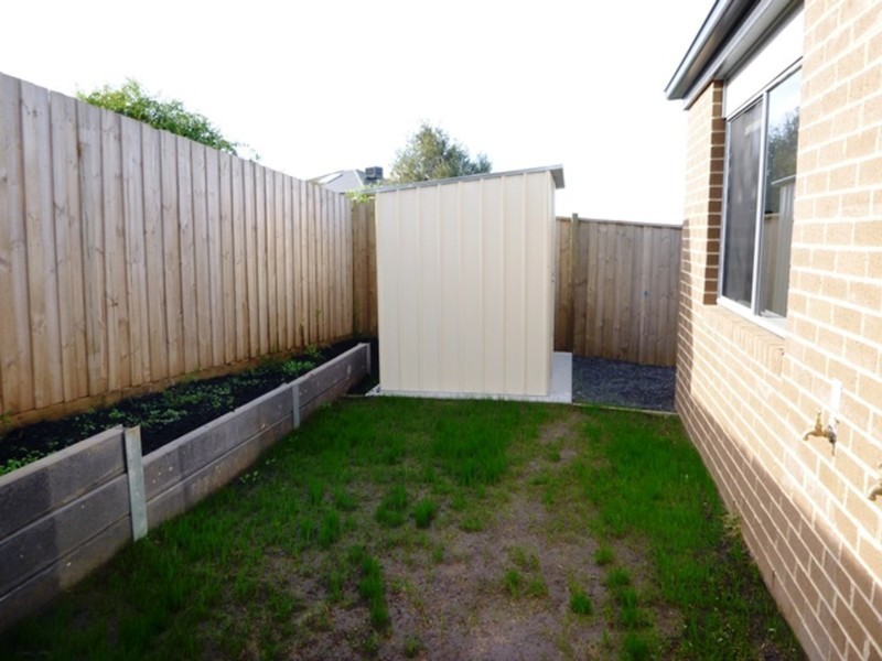 12 Telford Circuit, Drouin VIC 3818