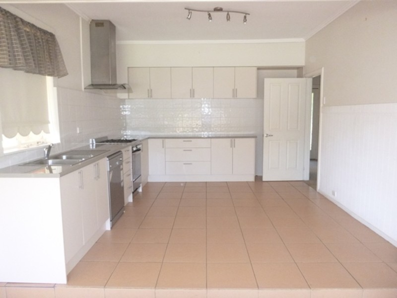 885 Princes Way, Drouin VIC 3818