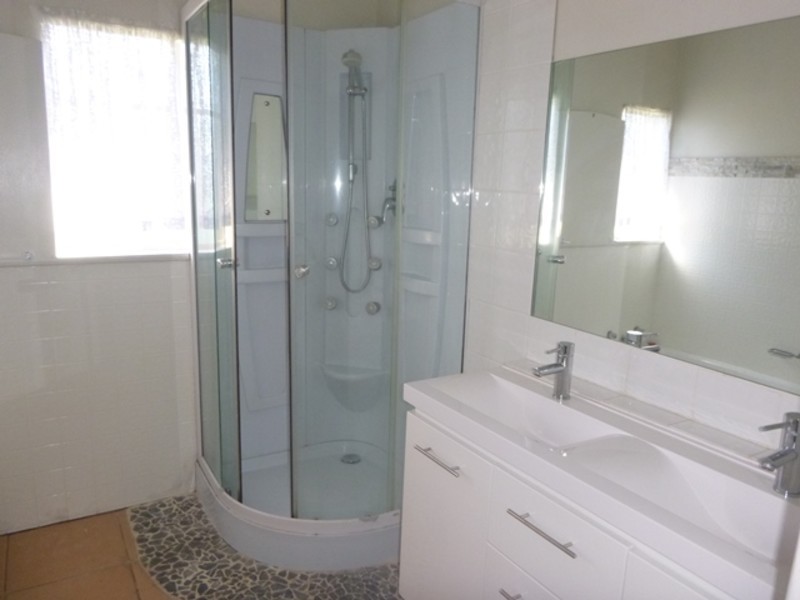 885 Princes Way, Drouin VIC 3818