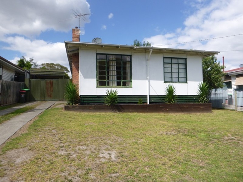 19 Charles Street, Moe VIC 3825