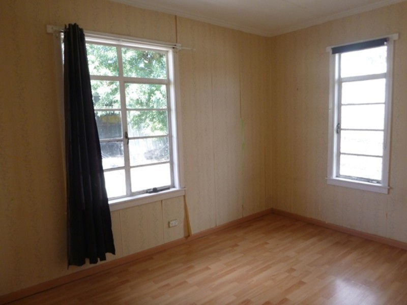 19 Charles Street, Moe VIC 3825