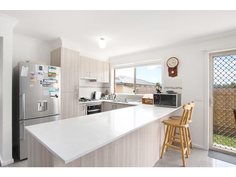 31 Shakespeare Court, Drouin VIC 3818