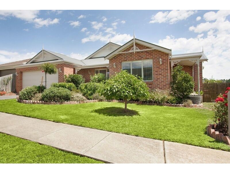 33 Rimfire Avenue, Drouin VIC 3818