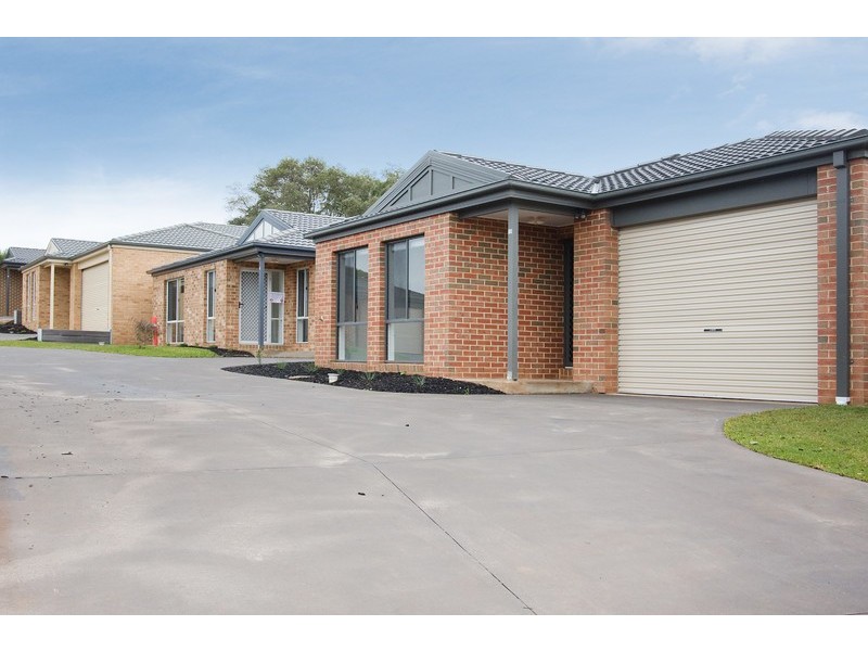 4/1 Springwater Drive, Drouin VIC 3818