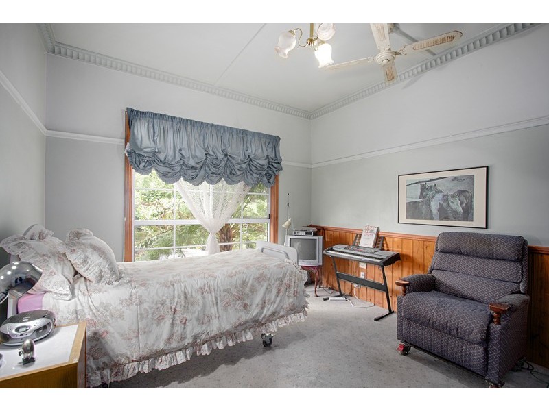 15 Longwarry Road, Drouin VIC 3818