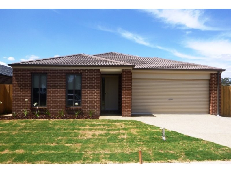 38 Pepper Crescent, Drouin VIC 3818