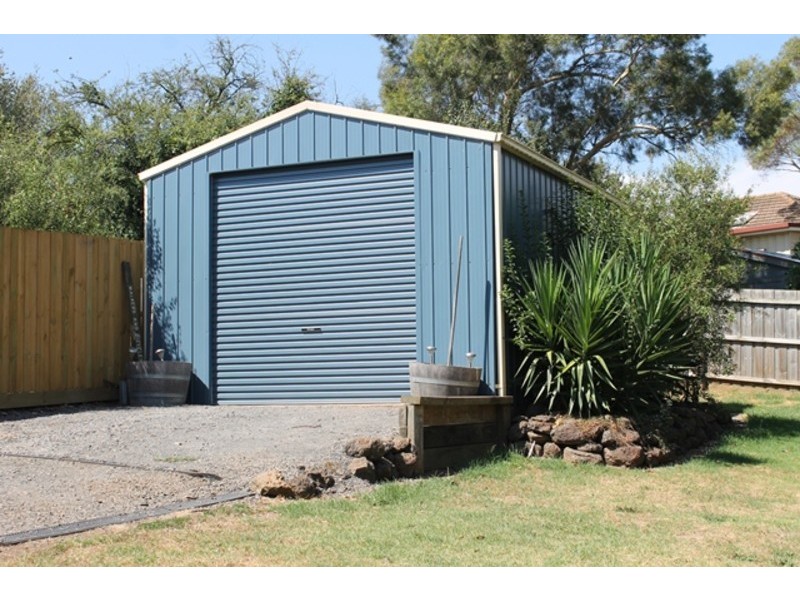 2 Pioneer Street, Warragul VIC 3820