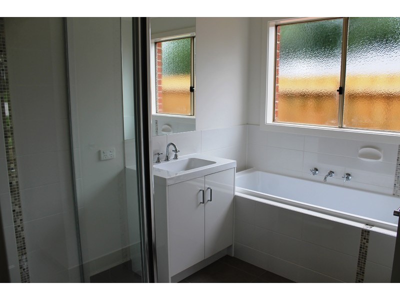 1/112 Burke Street, Warragul VIC 3820