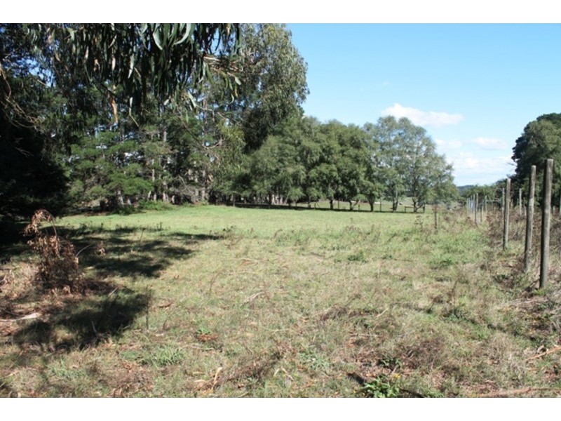 1420 Jackson Track, Jindivick VIC 3818