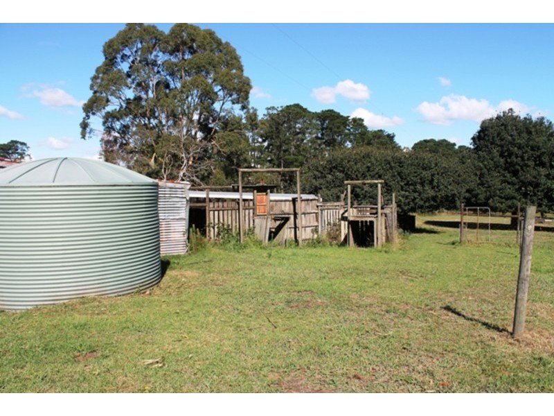 1420 Jackson Track, Jindivick VIC 3818